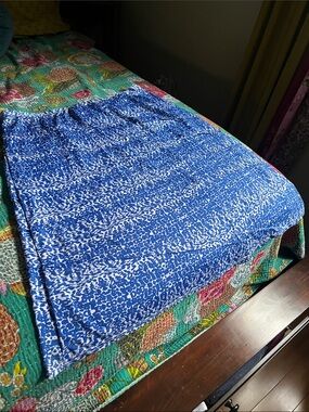 Metro Wear Blue & White Abstract Print Skirt